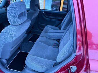 Honda CR-V 2,0 VTEC BENZÍN 4X4 - 11