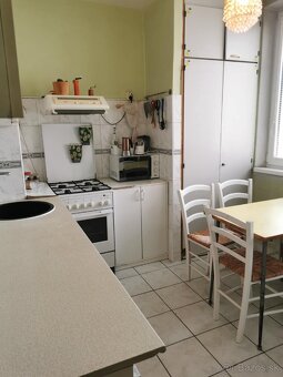 Slnečný 3-izbový byt, 83m2, 2 balkóny, Stred - 11