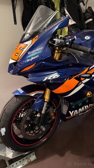 Yamaha R6 - 11