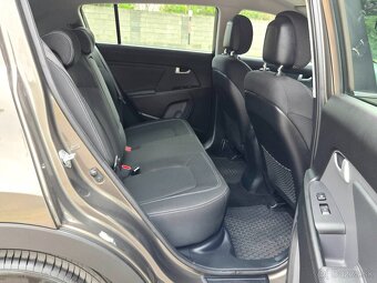Kia Sportage 2.0 CRDi 2WD - 11