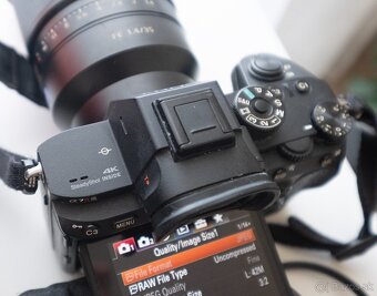 Sony Alpha A7R III  + objektív  Zeiss Distagon 35mm F1.4 ZA - 11