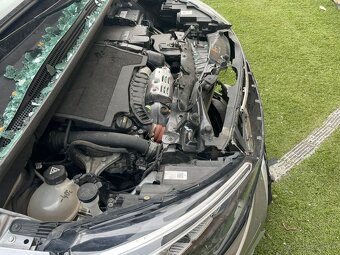 Opel Crossland 1.2i 96kw, r.12/2022, klima, automat, 1. maji - 11