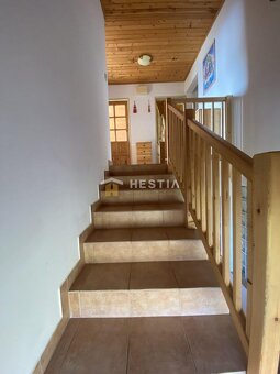 Rodinná usadlosť v úžasnej lokalite, Pozemok 9600 m2 - 11