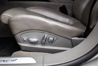 Porsche Panamera 4 - 11