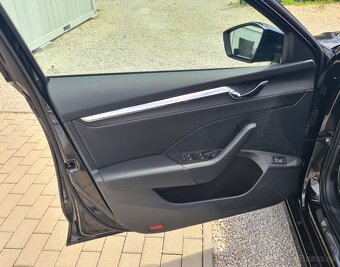 VW ID.4 PURE PERFORMANCE - 11