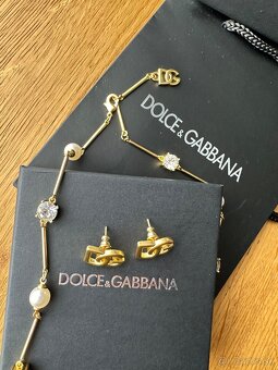 Nová nenosena sada náušníc a nahrdelnika D&G - 11