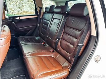 Volkswagen Touareg II 3.0 V6 TDI BlueMotion - 11