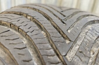Špičkové zimné pneumatiky MICHELIN - 205/60 r16 - 11