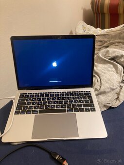 MacBook Pro 13 2017 rok - 11