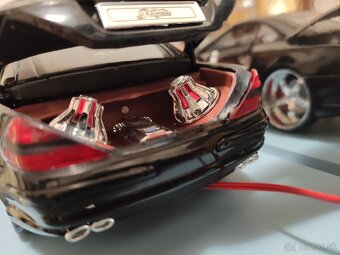 Prodám model 1:18 mercedes benz SL55 AMG - 11