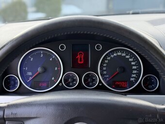Volkswagen Touareg 2.5 R5 TDI – 4x4, rok 2006 - 11