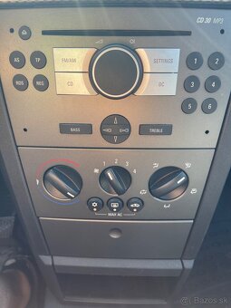Opel Meriva 2010, 1.4 66 KW SVK - 11
