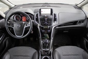 Opel Zafira 2013 - 11