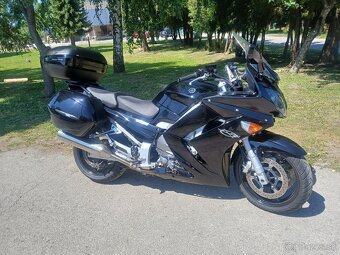 Yamaha FJR 1300 - 11
