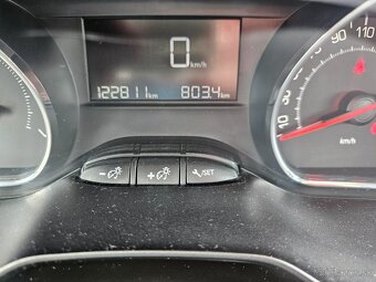 Peugeot 208 1.2 VTi URBAN Soul, Slovenské auto - 11