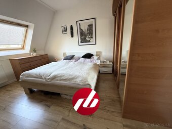 Štýlový podkrovný 2-izbový byt, ktorý vás chytí za srdce - 11