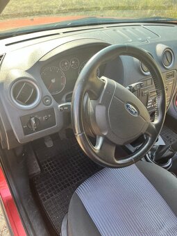 Ford Fusion - 11