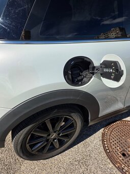 Mini Cooper SE elektromobil - 11