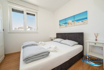 Novalja – luxusný apartmán s výhľadom na more - 11