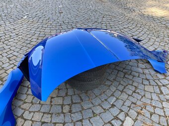 naraznik Octavia 3, III,Kapota moda race blue, Blatnik 8X8X - 11