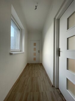 Polyfunkčná budova na prenájom, 15 kancelárskych priestorov - 11