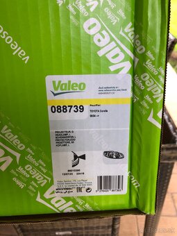 Svetla Toyota Corolla E 12 hachbak 2006 - 11