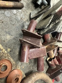 Predám príslušenstvo k pripojeniu SIDECAR velorex 560, sajdk - 11