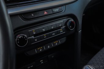 -V ZÁRULE-KIA Ceed 1.0 T-GDi Silver +- NEBÚRANÉ/1.Majiteľ - 11