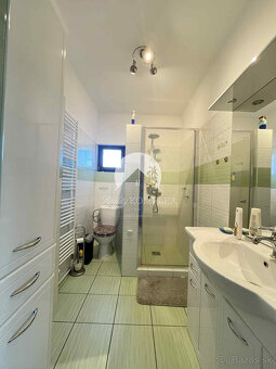 Reality KOMPLEX s.r.o. Vám ponúka na predaj priestranný 4-iz - 11