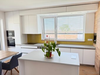 3 - ročný zabývaný rodinný bungalov so šarmom Stredomoria - 11