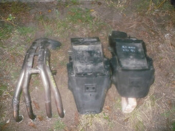 Suzuki RF 600/ 900 rv.94-díly ze tří moto - 11