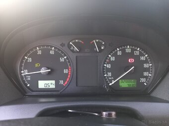 Škoda Fabia 1.4 MPI - 11
