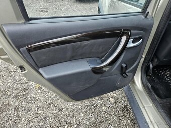 Dacia Duster 1.6 16V 4x4 – benzín - 11