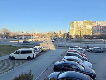 NA PRENÁJOM MODERNÁ GARZONKA NA VÍGĽAŠSKEJ ULICI, VOĽNÁ - 11