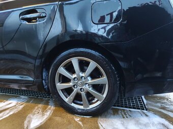 Toyota Avensis Combi T27 2011 2.0D-4D - 11