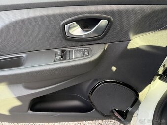 Renault Clio Grandtour Energy TCe 75 E6c Advantage - 11