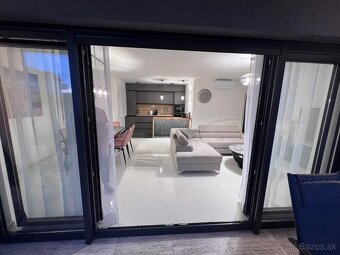 Luxusný 3-izbový apartmán Chorvátsko- Vodice, 180m od pláže - 11
