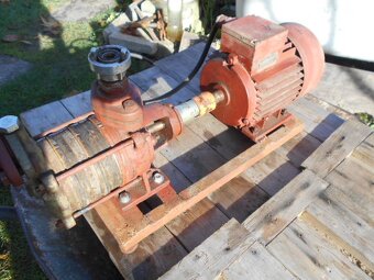 Trojstupňové čerpadlo s motorom na 380-400V - 11