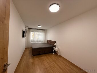NADŠTANDARDNÝ 2 IZBOVÝ BYT V TOP LOKALITE PRI CENTRÁLI - 11