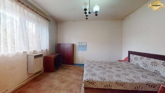 REZERVOVANÉ Vysporiadaný rodinný dom v meste Holíč - 11