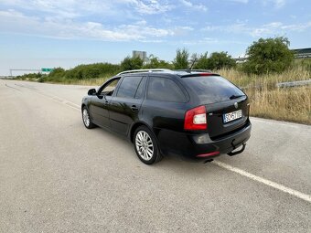 Škoda Octavia Combi Laurin&Klement 2.0TDI CR DSG - 11