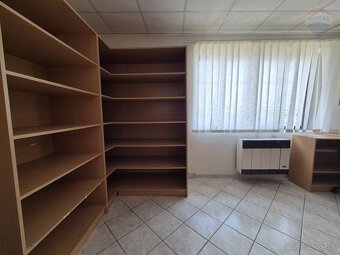 Prenájom – predajňa, sklady, parkovanie – NR Dolnočermánska  - 11