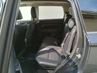 Mitsubishi Outlander PHEV 2.0 Executive Edition–4x4–Automat - 11