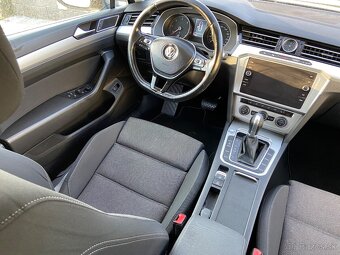 VW PASSAT VARIANT B8 model 2020 - 11