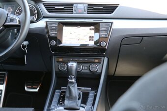 Škoda Superb 1.4 TSI AT7 Ambition - 11