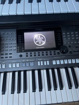 Yamaha PSR S-770 - 11