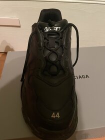 Balenciaga Tripple S - 11