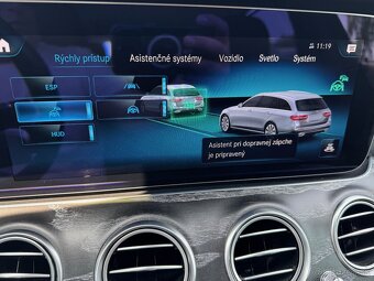 Mercedes-Benz E trieda Kombi 300De 4MATIC Plug-IN Hybrid - 11