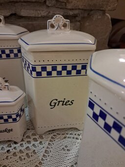 Starožitne porcelánové nádobky na pochutiny - 11