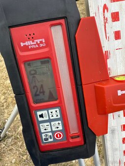 Hilti rotačný laser - 11